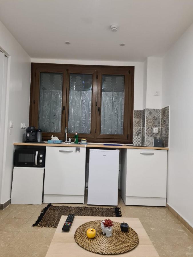 Studio Independant Et Bien Equipe Avec Veranda Commune Neuilly-sur-Marne Zewnętrze zdjęcie