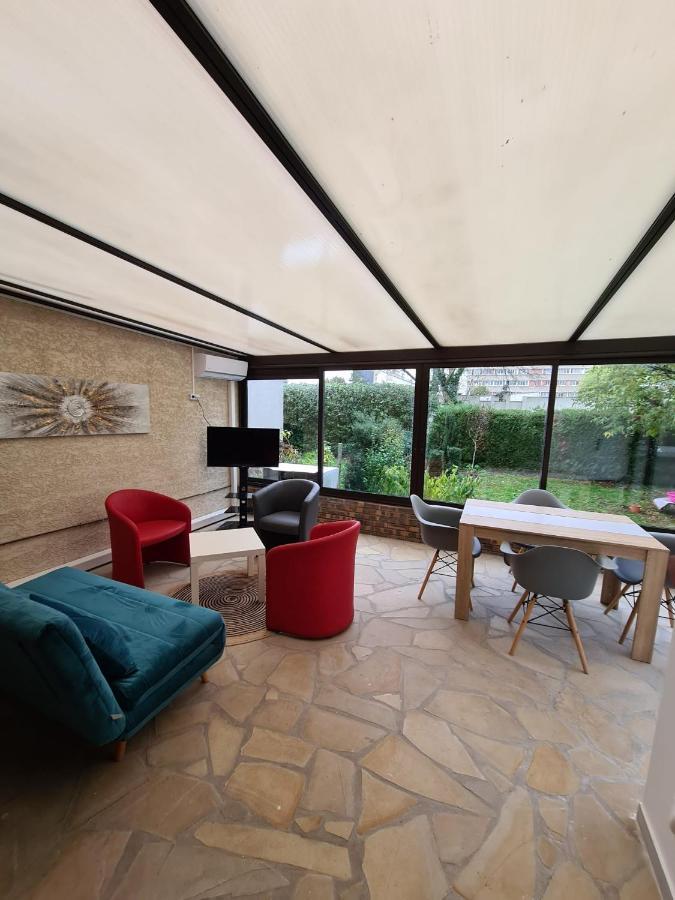 Studio Independant Et Bien Equipe Avec Veranda Commune Neuilly-sur-Marne Zewnętrze zdjęcie